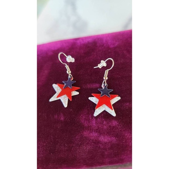 Vintage Patriotic Dangling Earrings - Picture 3 of 10